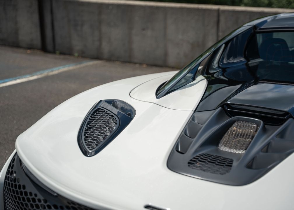 2025 McLaren Artura Spider