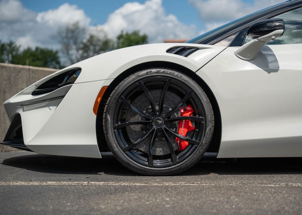 2025 McLaren Artura Spider