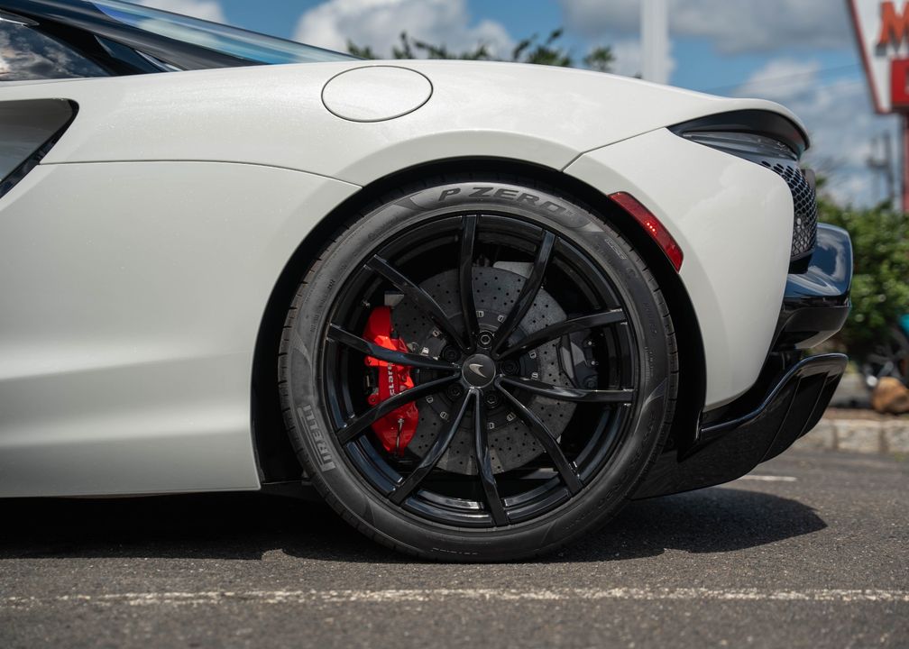 2025 McLaren Artura Spider