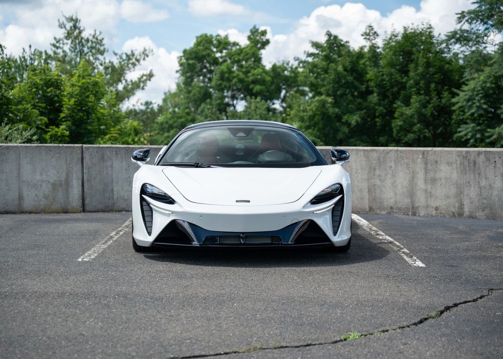 2025 McLaren Artura Spider