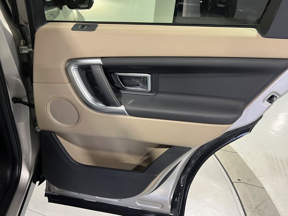 2017 Land Rover Discovery Sport HSE AWD 3rd Row
