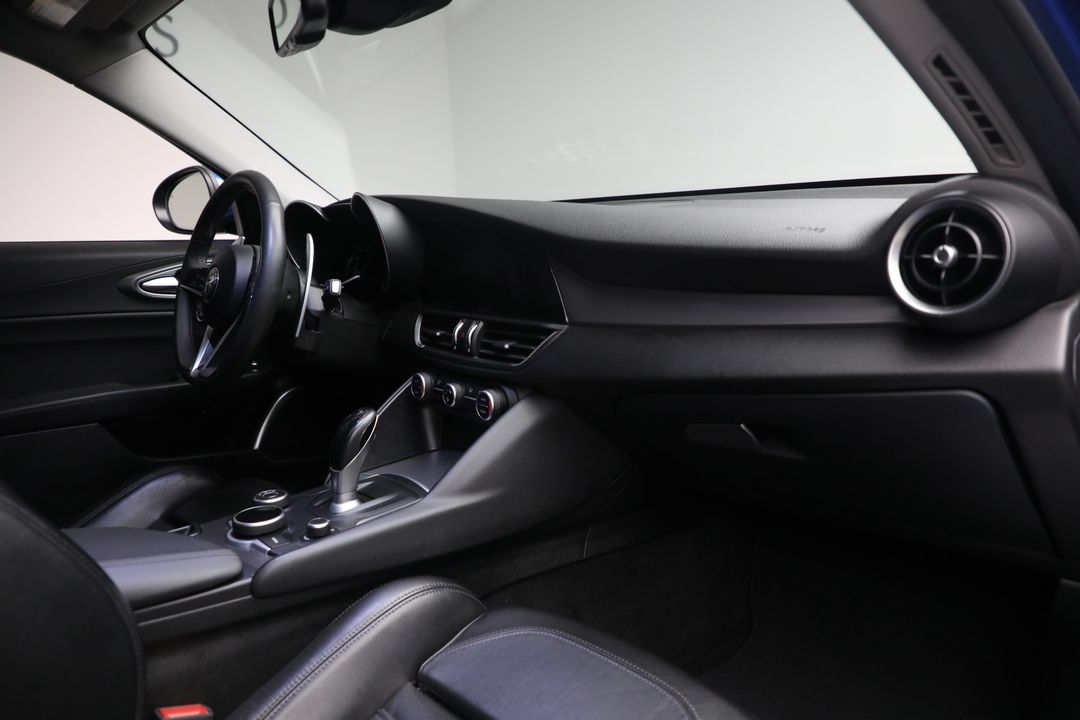 2017 Alfa Romeo Giulia