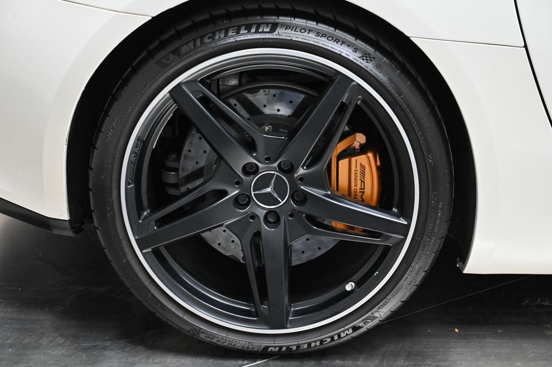 2018 Mercedes-Benz AMG   GT