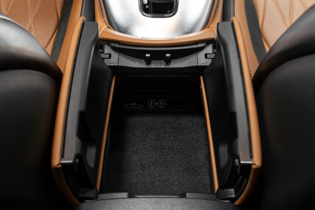 2019 Mercedes-Benz AMG   GT 63