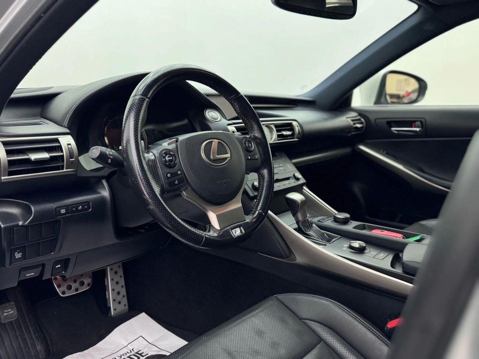 2016 Lexus IS