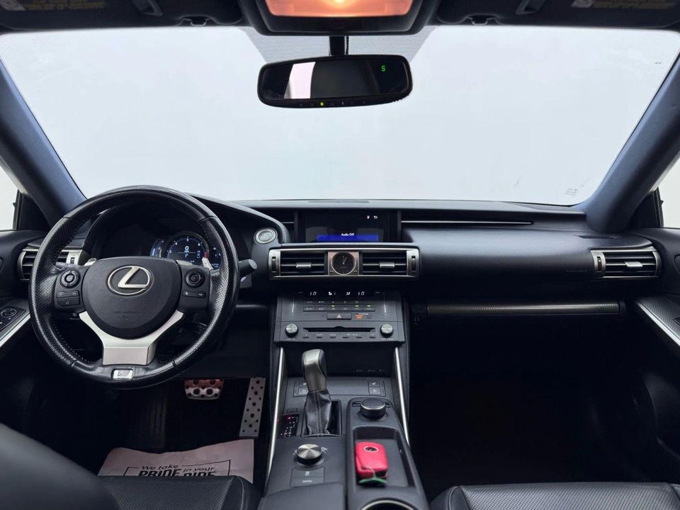 2016 Lexus IS