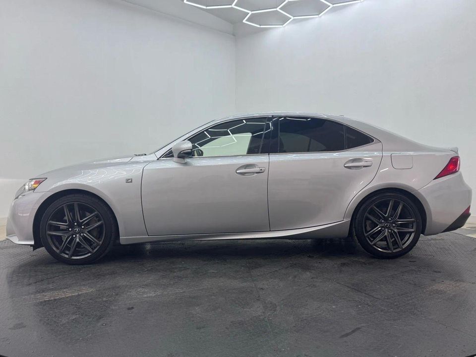 2016 Lexus IS