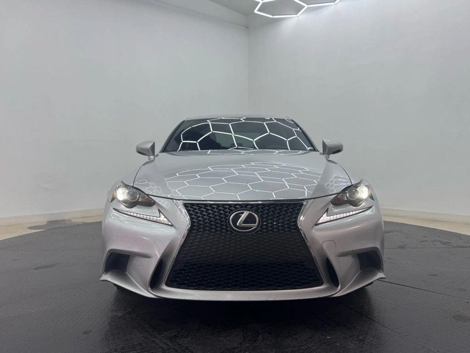 2016 Lexus IS