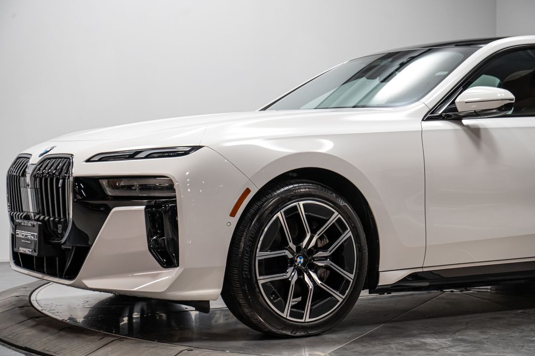 2023 BMW i7