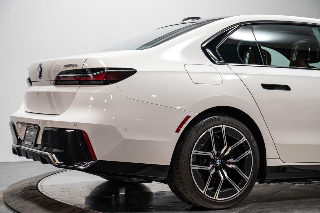 2023 BMW i7