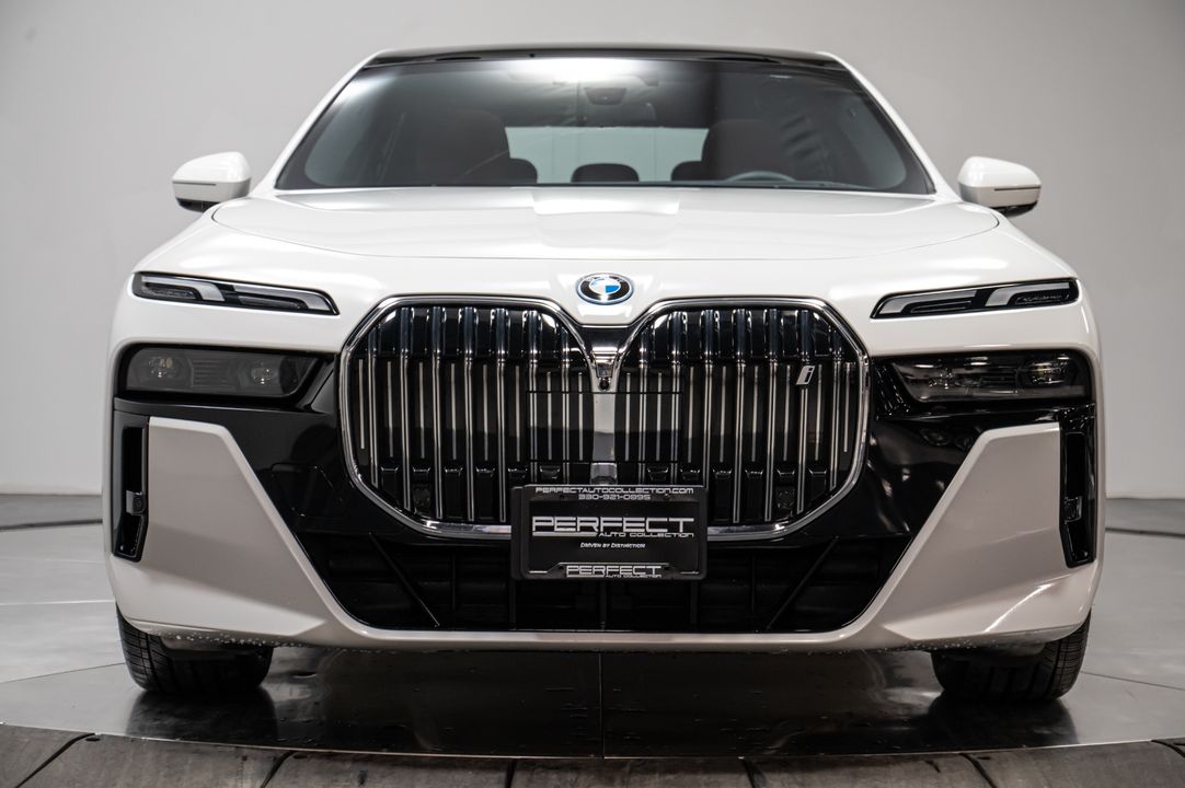 2023 BMW i7