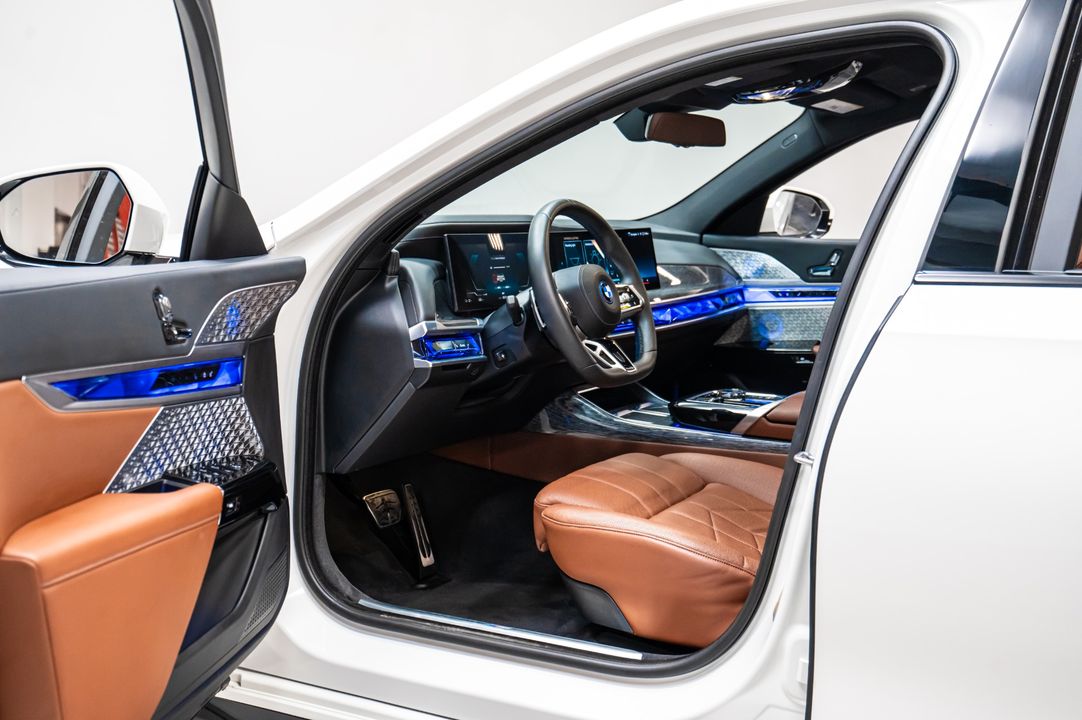 2023 BMW i7