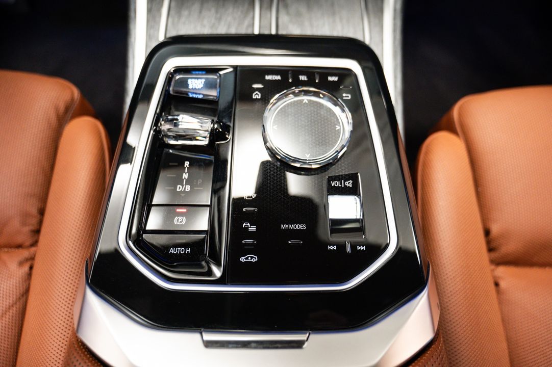 2023 BMW i7