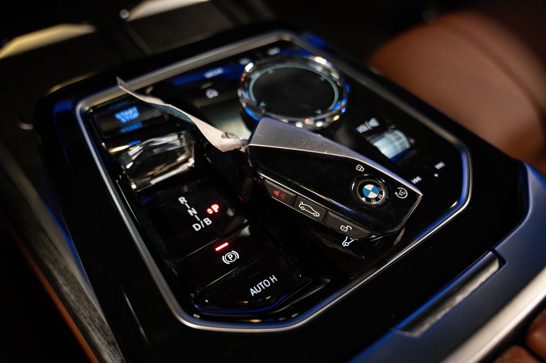 2023 BMW i7