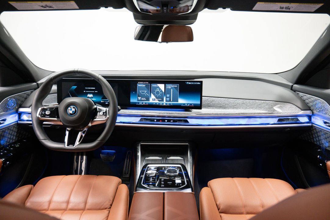 2023 BMW i7