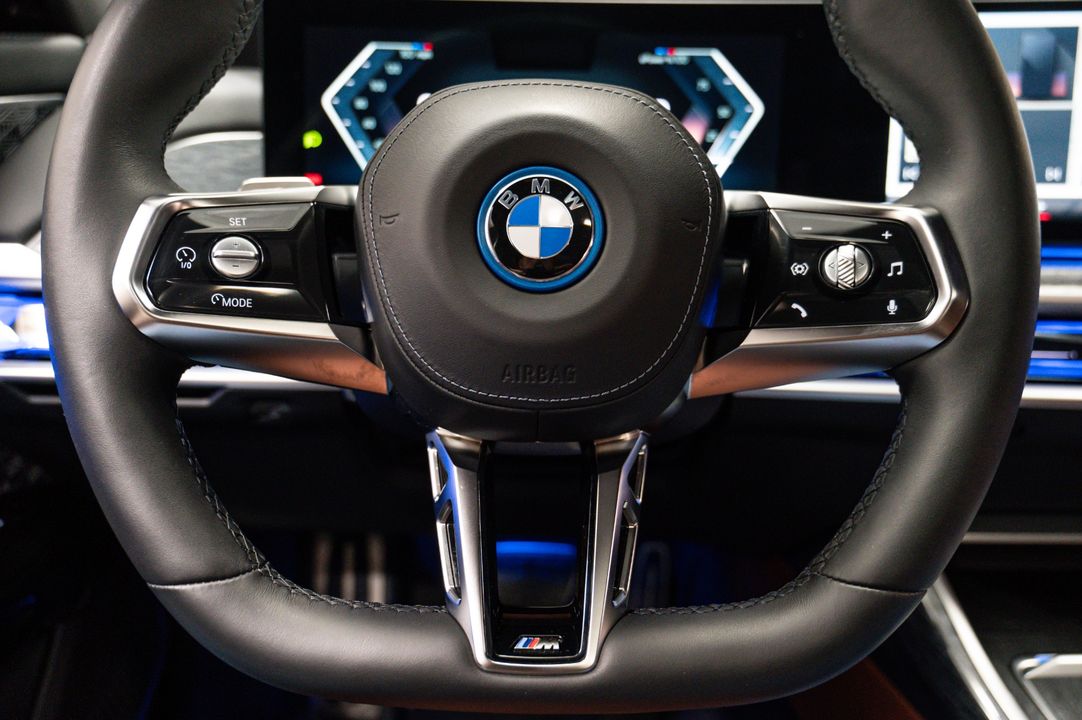2023 BMW i7