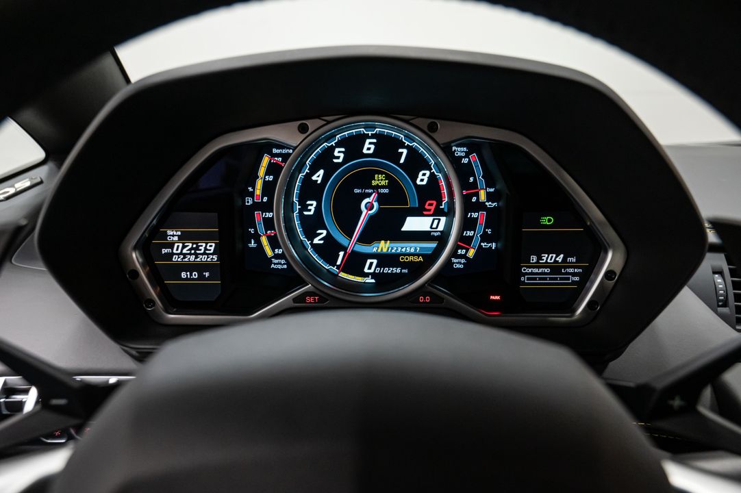 2014 Lamborghini Aventador