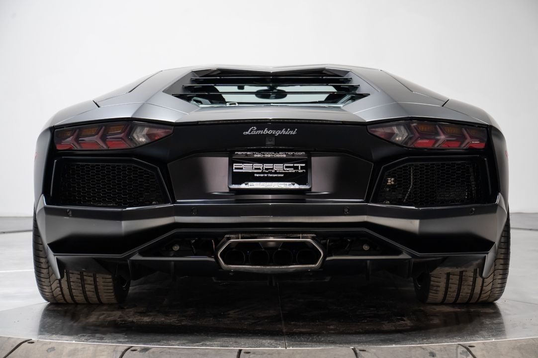 2014 Lamborghini Aventador