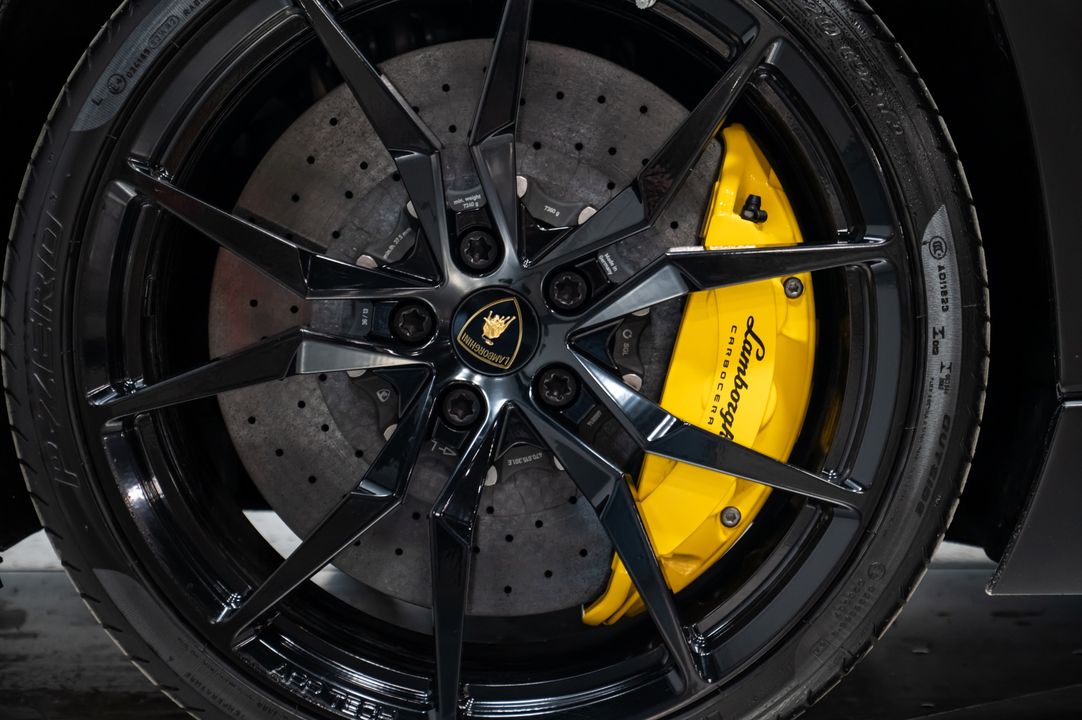 2014 Lamborghini Aventador