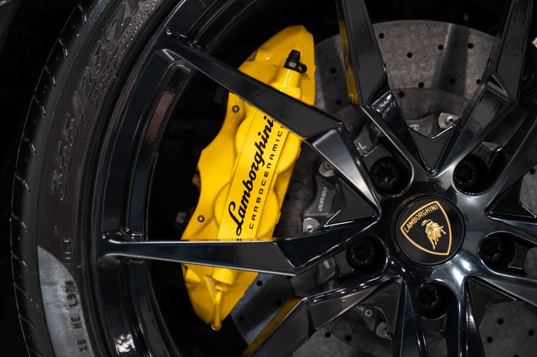 2014 Lamborghini Aventador