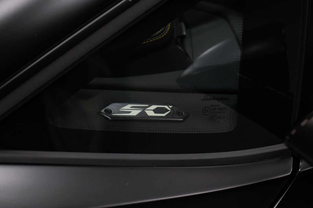 2014 Lamborghini Aventador