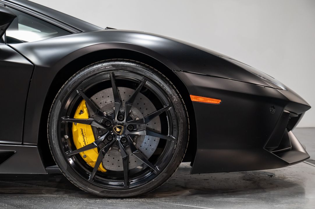 2014 Lamborghini Aventador