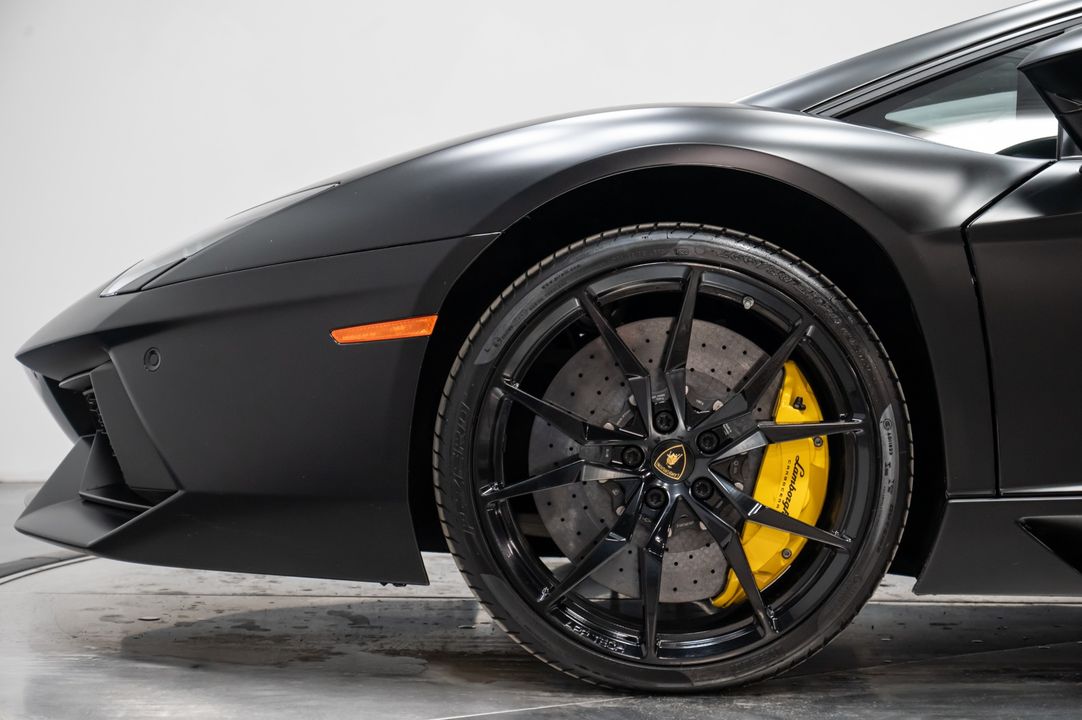 2014 Lamborghini Aventador