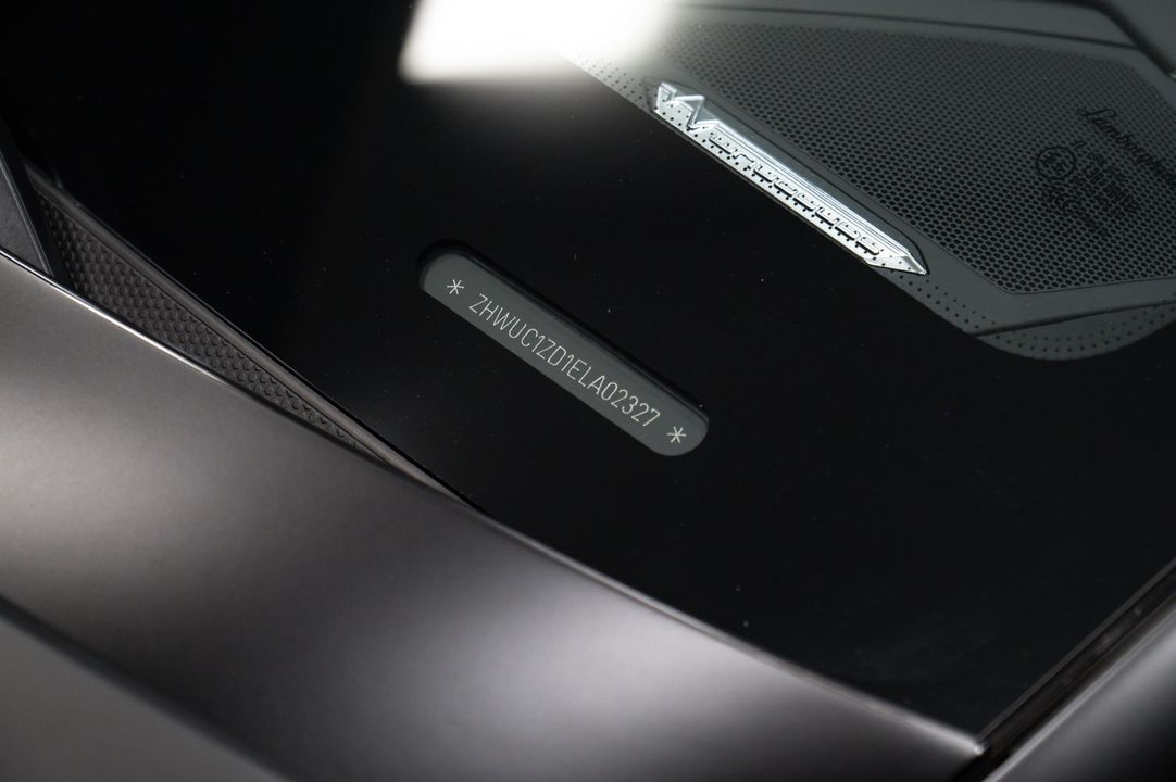 2014 Lamborghini Aventador
