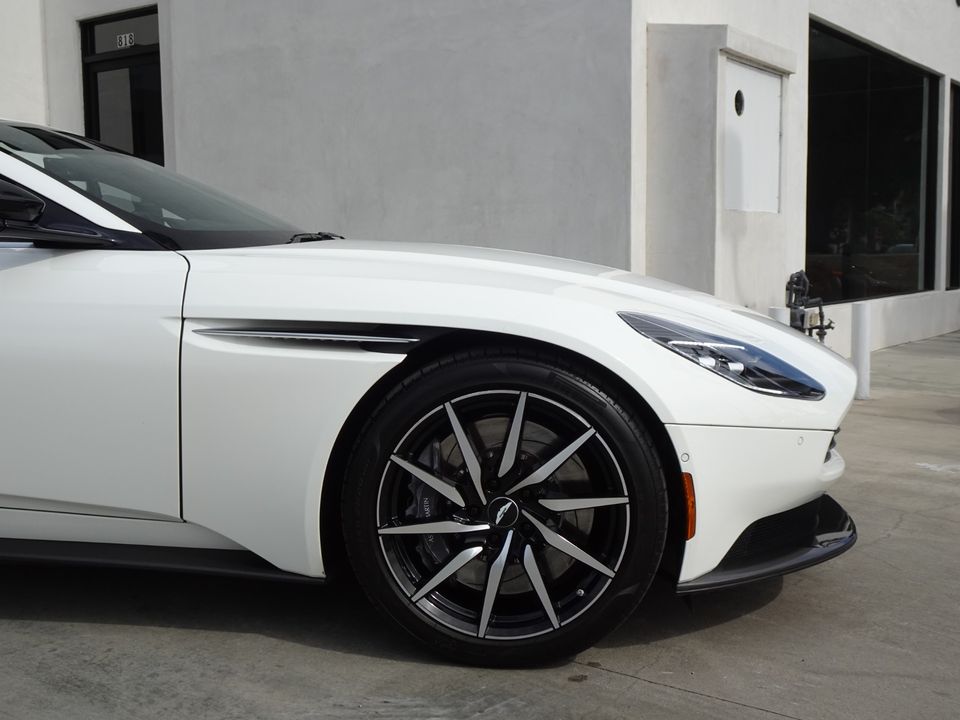 2020 Aston Martin DB11