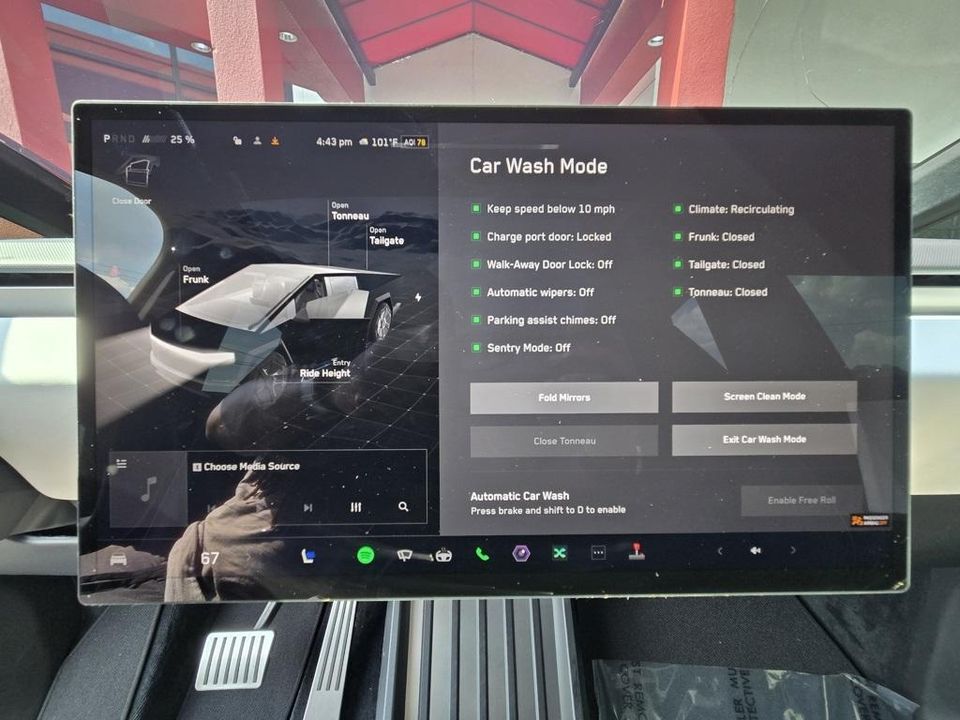 2024 Tesla Cybertruck
