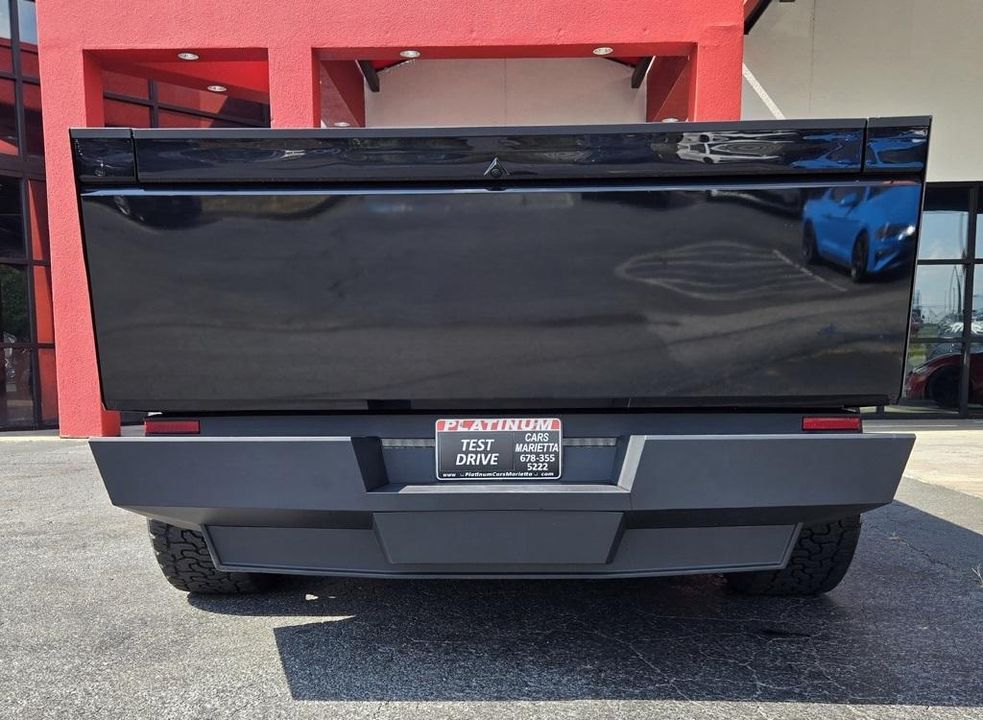 2024 Tesla Cybertruck