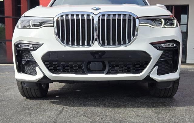 2022 BMW X7