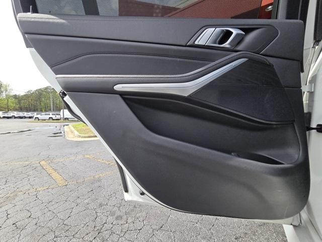2022 BMW X7