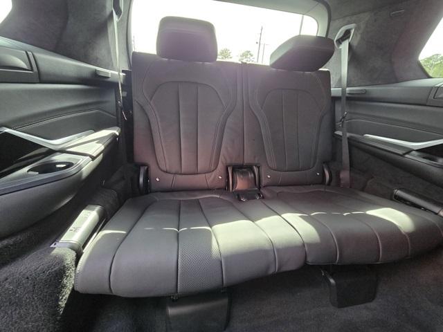 2022 BMW X7
