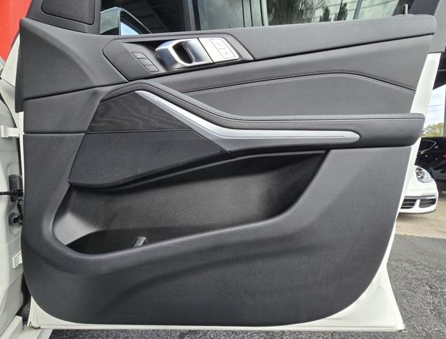 2022 BMW X7
