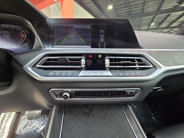 2022 BMW X7