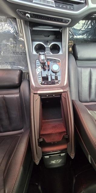 2022 BMW X7