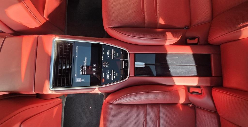 2021 Porsche Panamera
