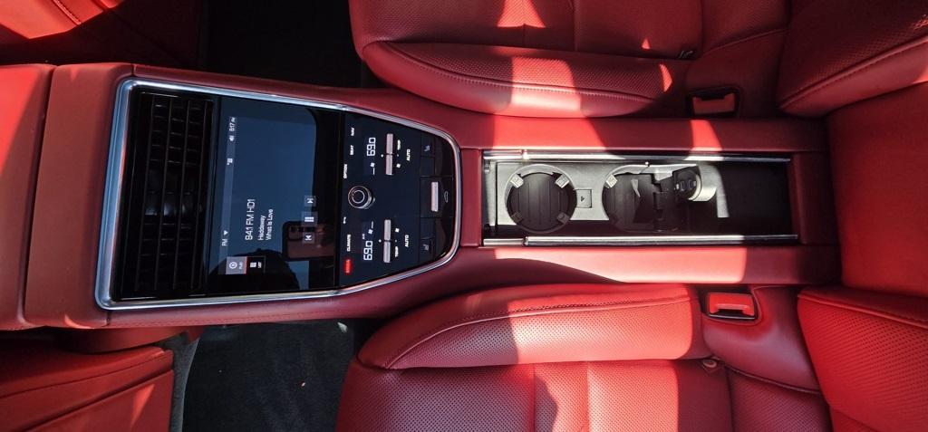 2021 Porsche Panamera
