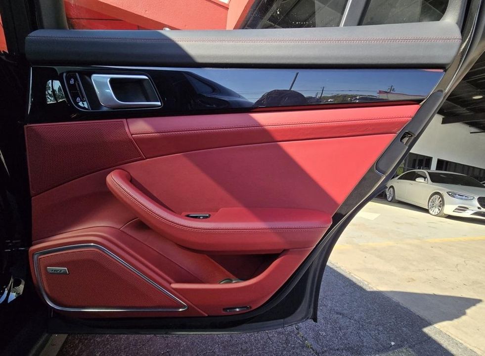 2021 Porsche Panamera