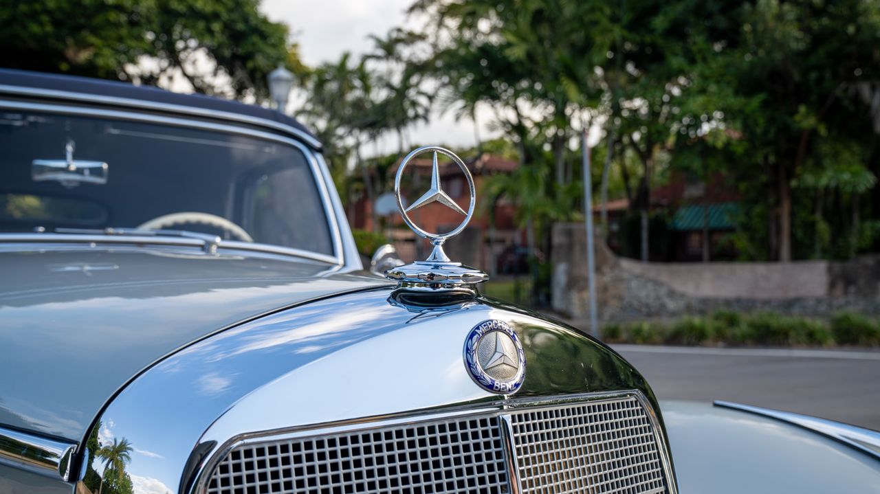 1953 Mercedes-Benz 220A
