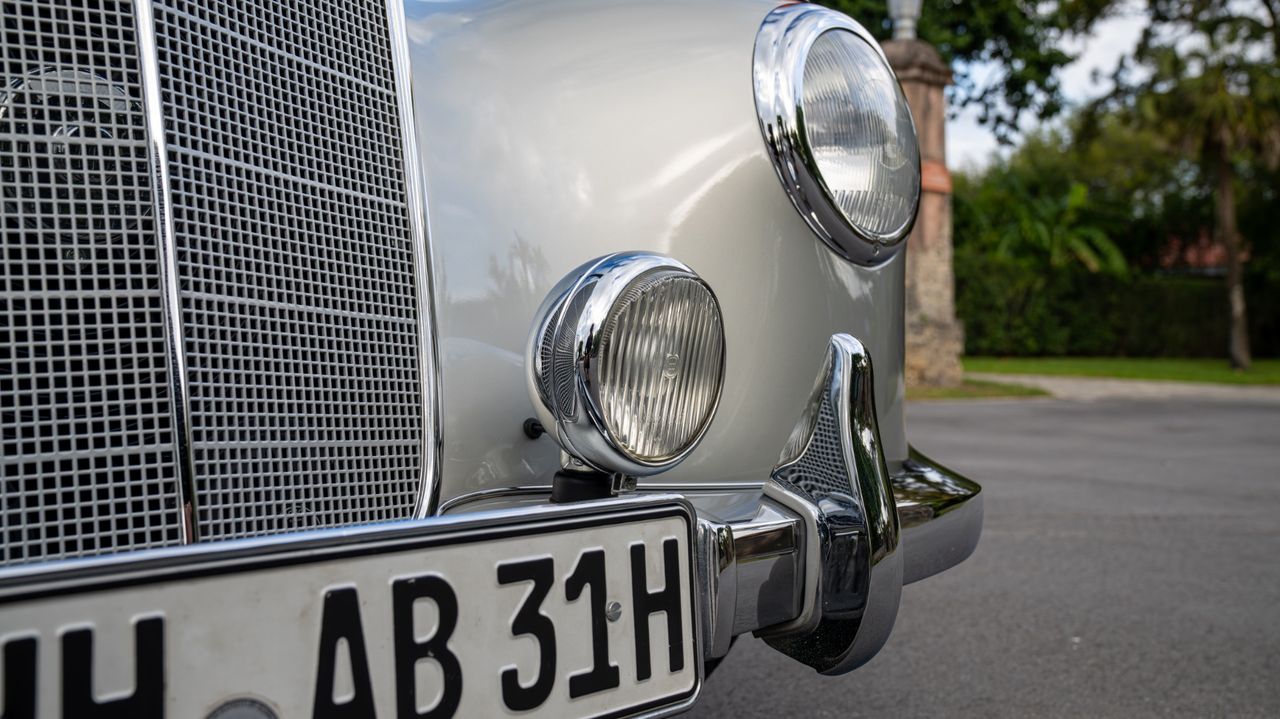 1953 Mercedes-Benz 220A