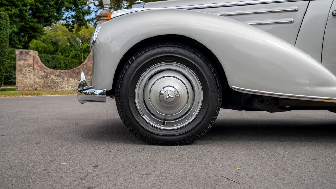 1953 Mercedes-Benz 220A