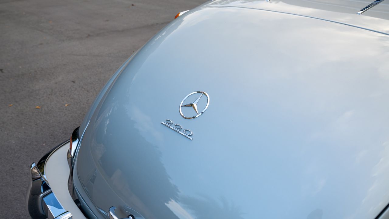 1953 Mercedes-Benz 220A