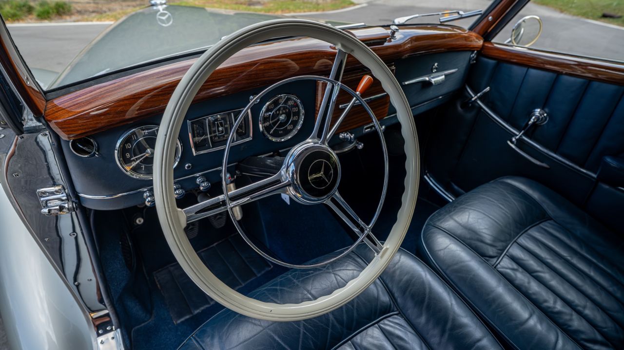 1953 Mercedes-Benz 220A