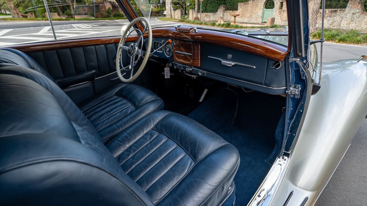 1953 Mercedes-Benz 220A