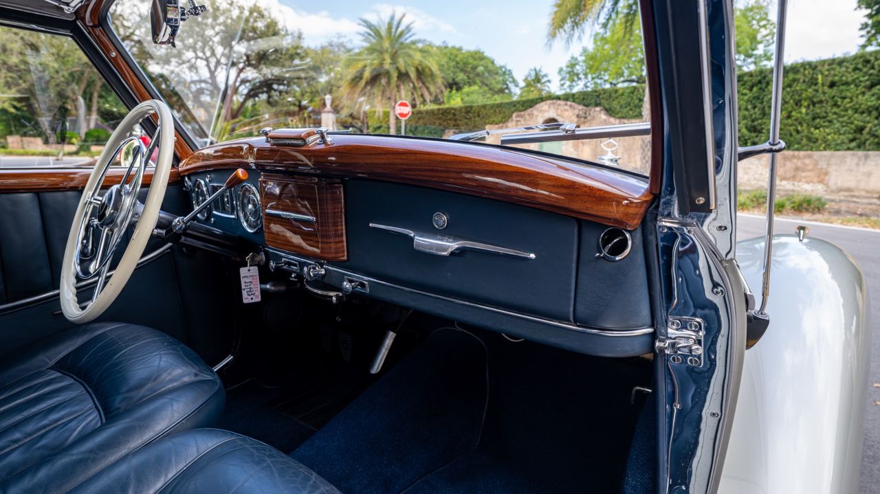 1953 Mercedes-Benz 220A