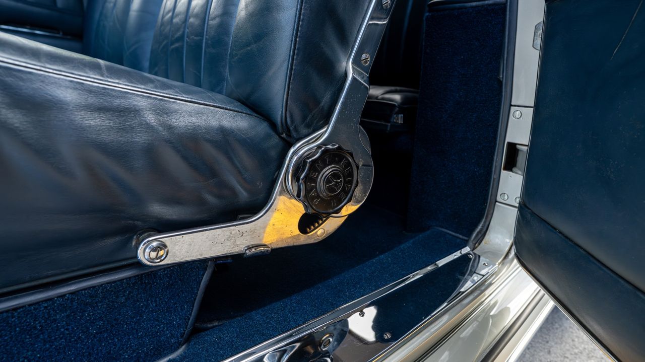 1953 Mercedes-Benz 220A