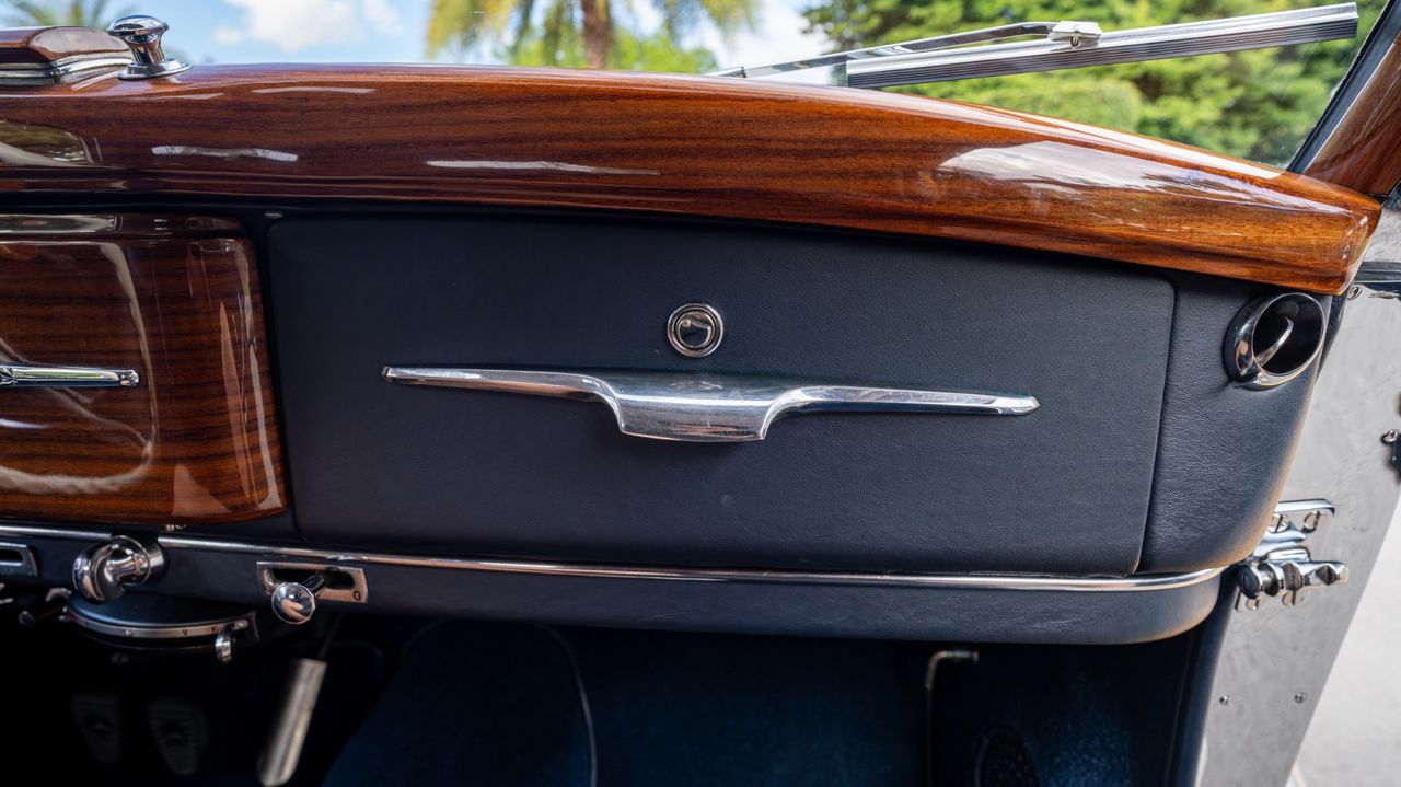 1953 Mercedes-Benz 220A