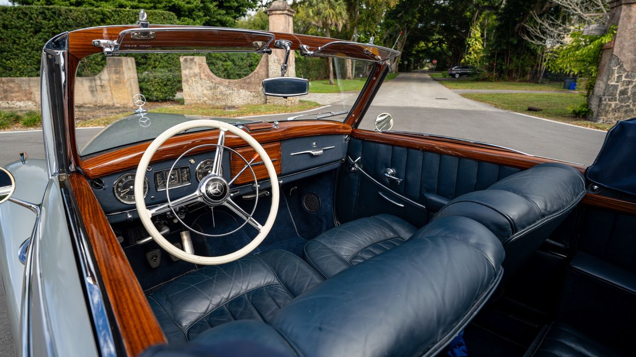 1953 Mercedes-Benz 220A